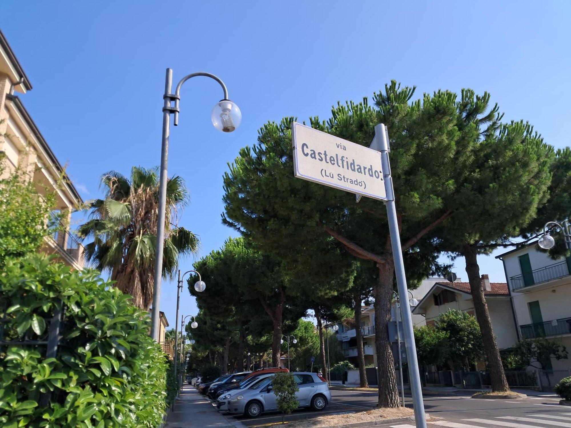 Ferienwohnung Roses House Porto San Giorgio Exterior foto